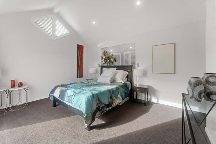 2/8 Phillip Parade Forrest Hill_13