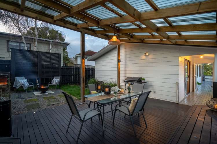 2/7 Matipo Road Te Atatu Peninsula_18