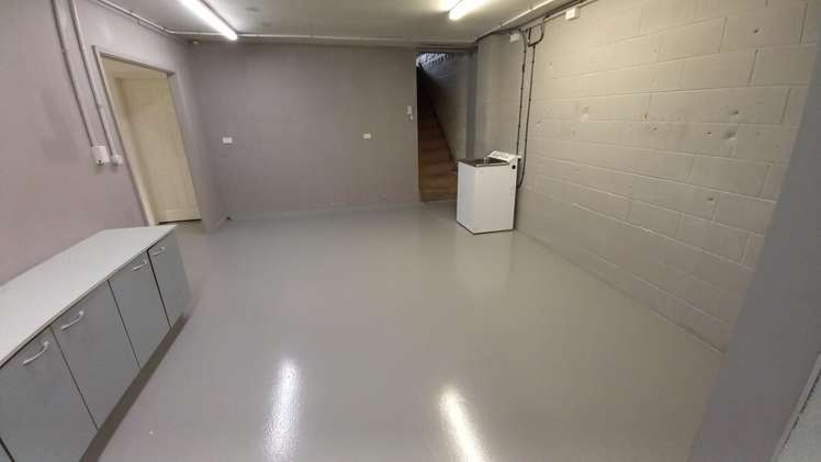 1/4 Amokura Street Henderson_7