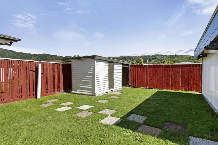 37 Momona Street Wainuiomata_15