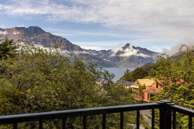 255b Fernhill Road Fernhill/Sunshine Bay_1