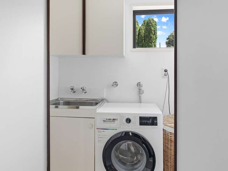 1/50 Short Street Ashburton_16