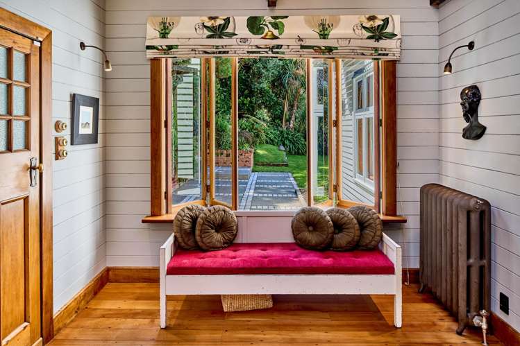 10 and 14 Fortification Road Karaka Bays_9