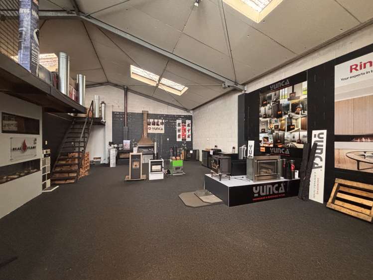 2/42 Henderson Valley Road Henderson_1