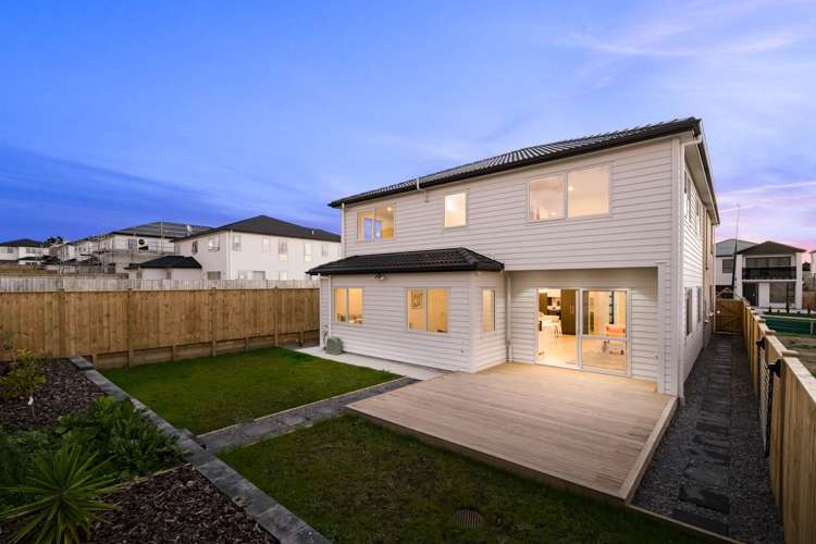 8 Lisnoble Road Flat Bush_19