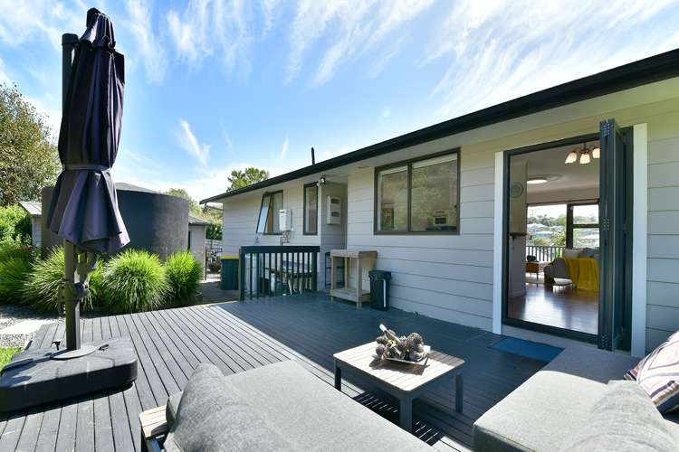 41 Gledstane Road Stanmore Bay_9