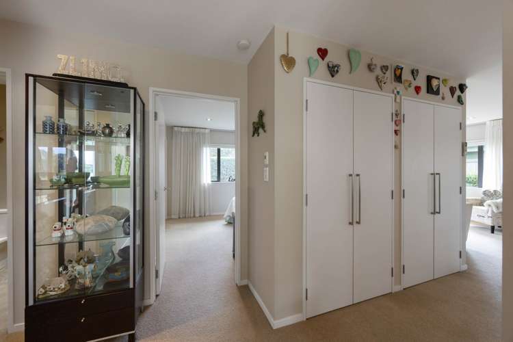 24 Royalle Mews Botany Downs_6