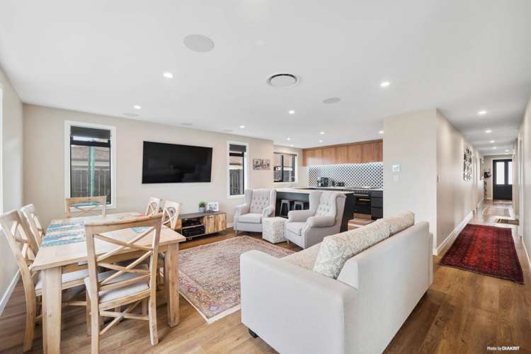 32 Siren Street Wainui_6