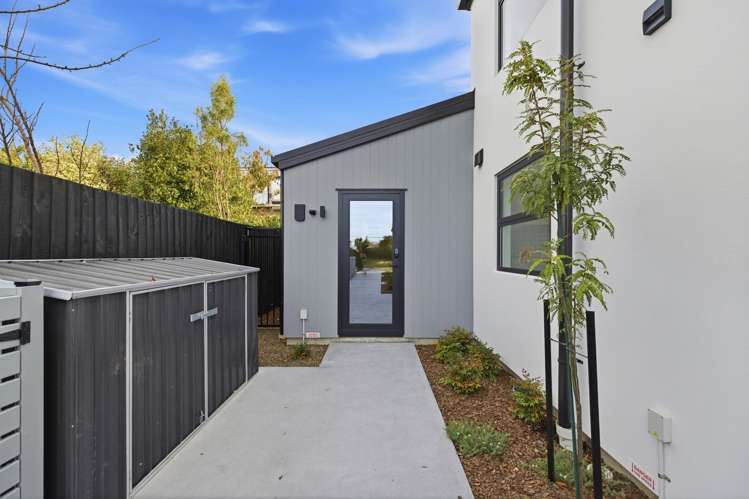 106 Wildberry Street Woolston_11