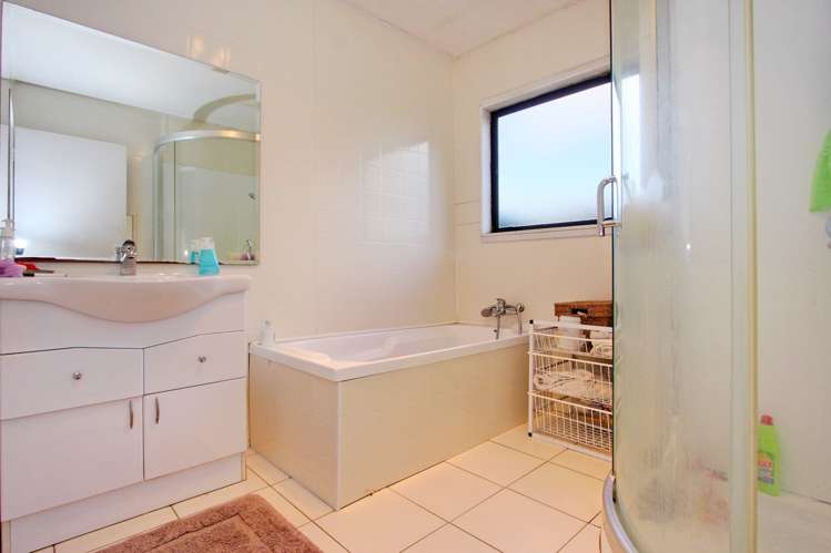 59 Maplesden Drive Clendon Park_6