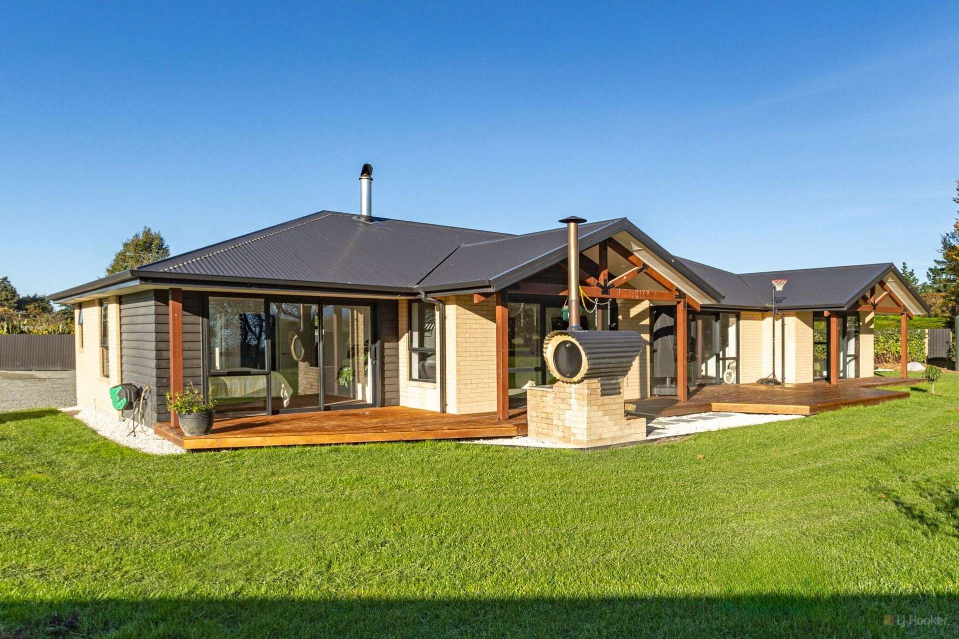 123 Oak Street Orari_0