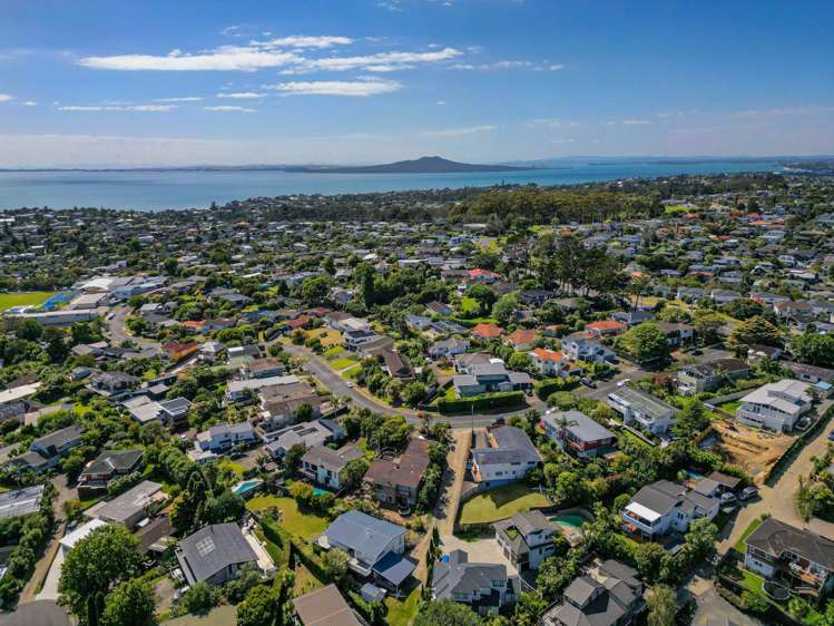 10 Galaxy Drive Mairangi Bay_54