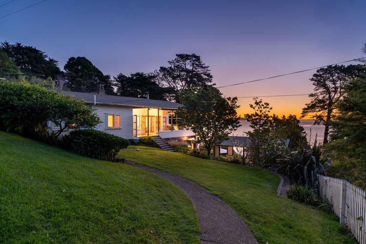 1082 Thames Coast Road Kereta_24