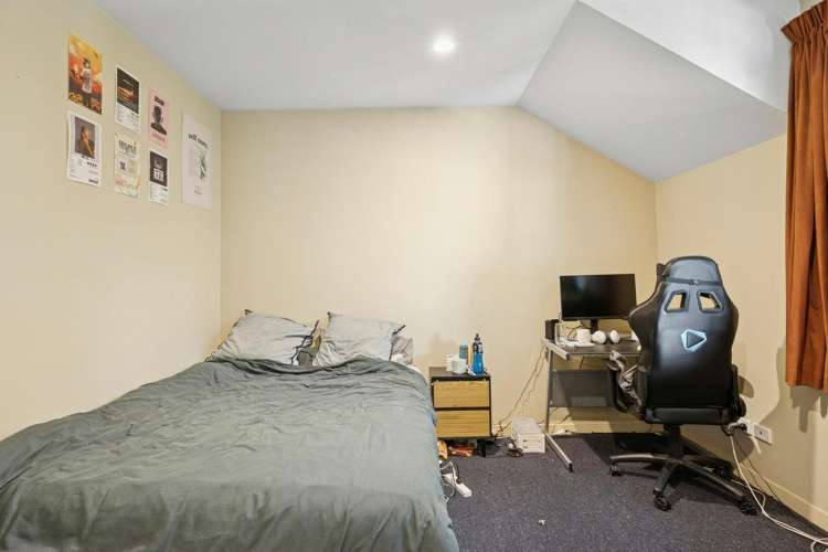 182 Queen Street North Dunedin_34