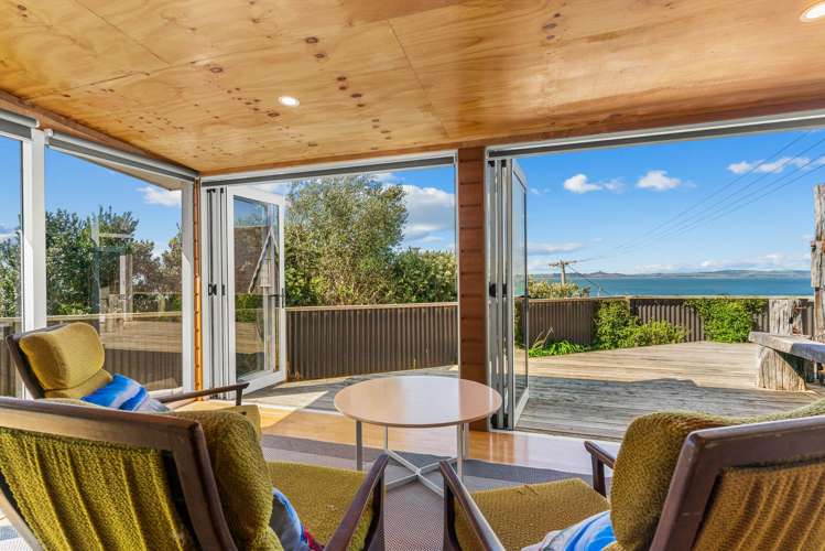 8 Signal Station Road Pouto_6