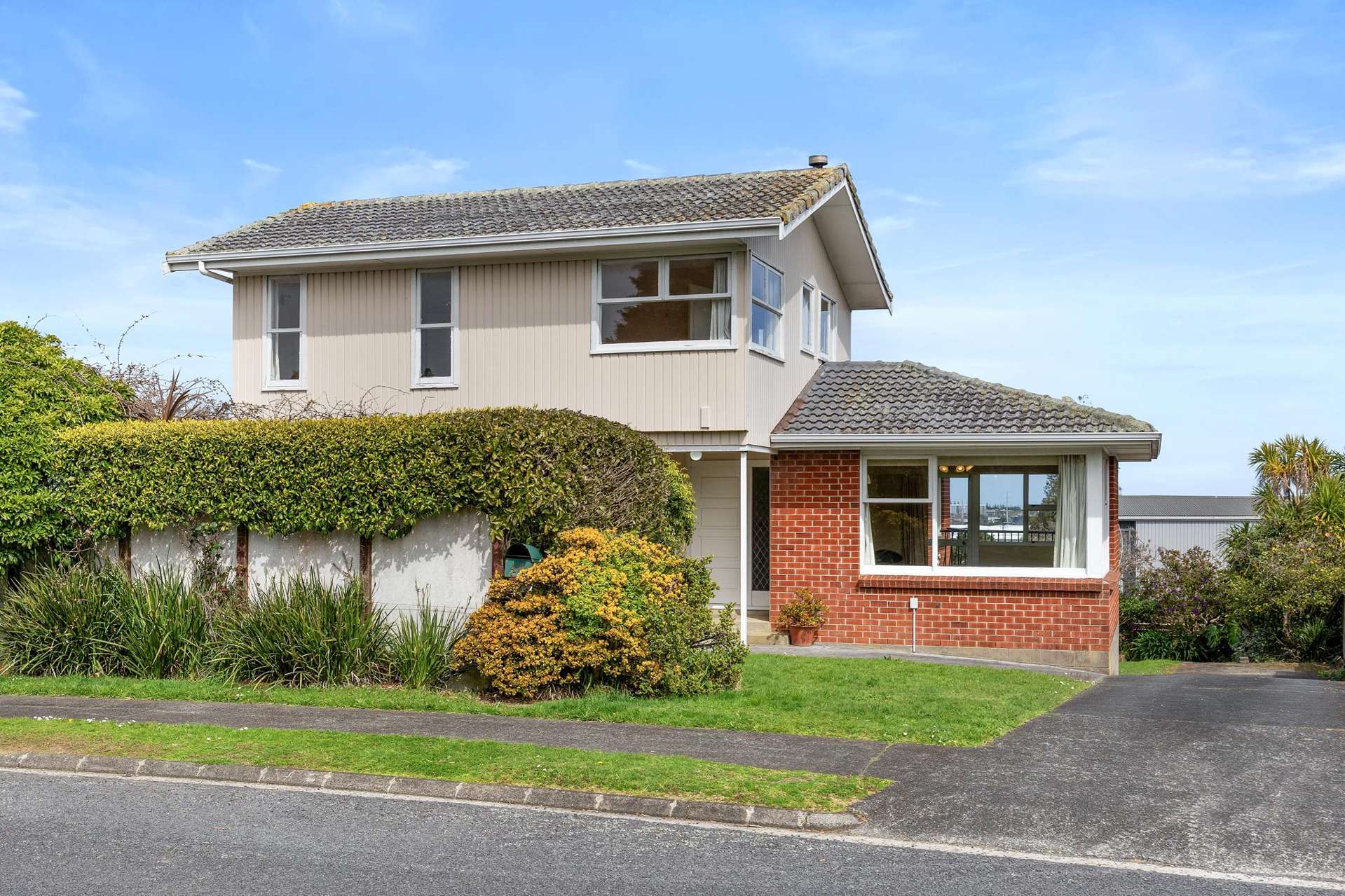 44 Ellesmere Crescent Pakuranga Heights_0