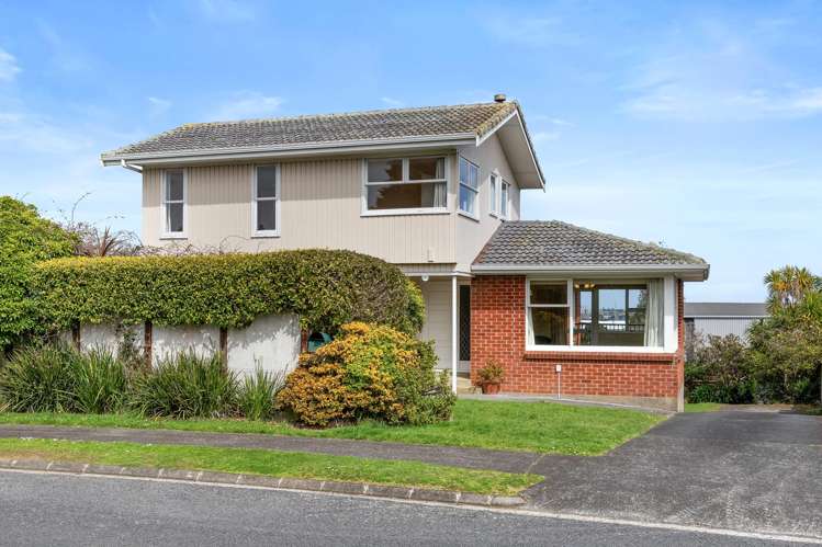 44 Ellesmere Crescent Pakuranga Heights_0