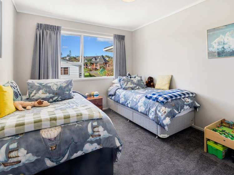 22 Jandell Crescent Bucklands Beach_14