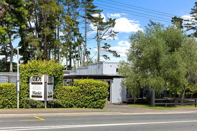 966 Kahikatea Flat Road Waitoki_16