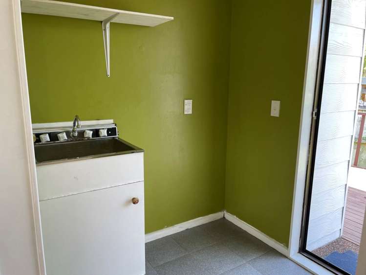 16 Glen Close Glen Eden_6