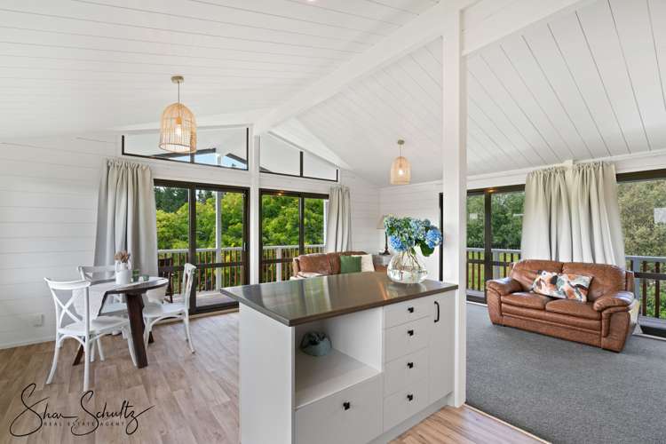 4 Skelton Crescent Paparoa_6