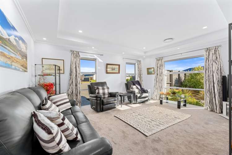 5 Coopworth Mews West Melton_17