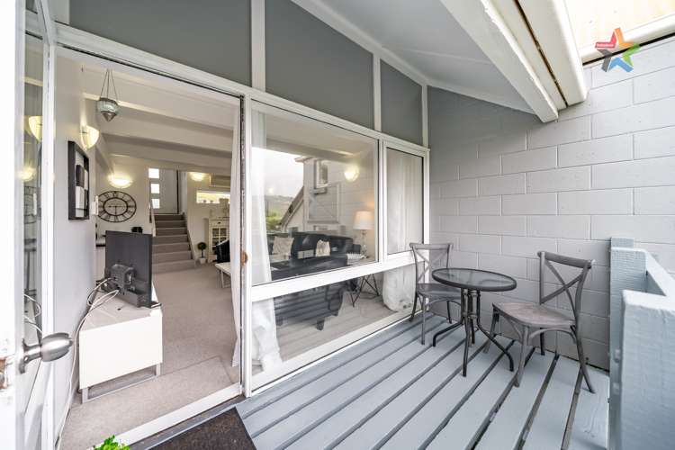 2/99 Major Drive Kelson_7