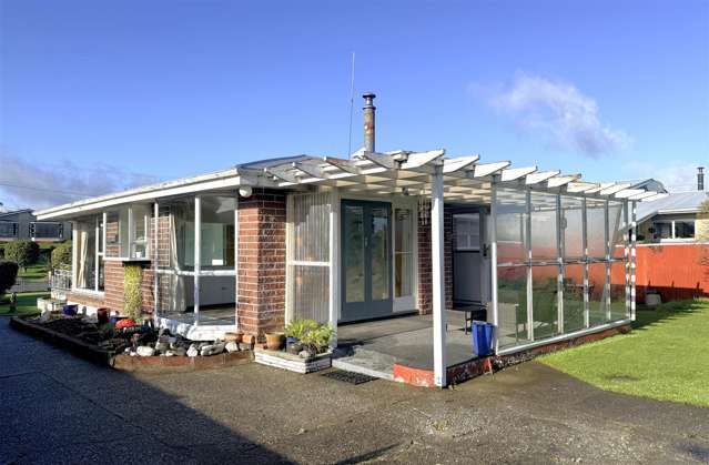 7 Gilbert Road Paroa_1