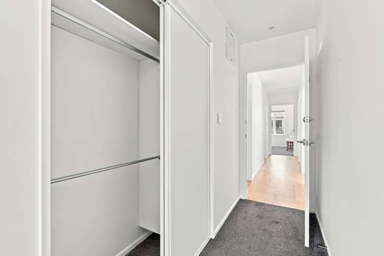1/33 Trafford Street Harewood_26
