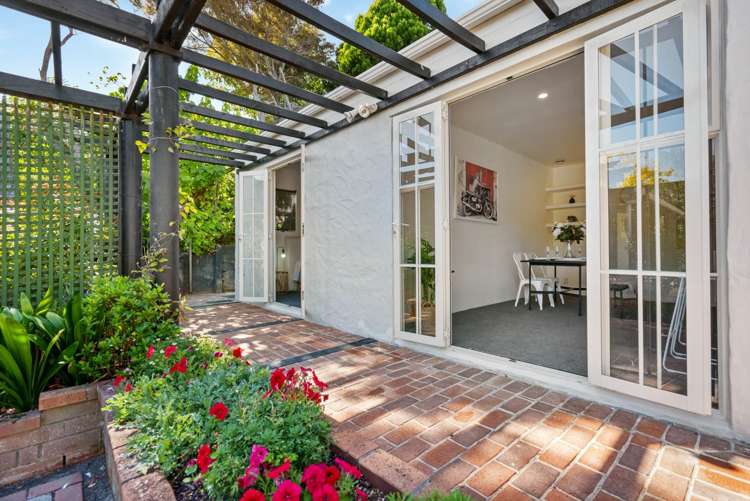 27 Kenneth Small Place Remuera_5