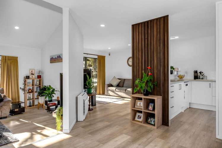 17 Robina Court Pakuranga Heights_4