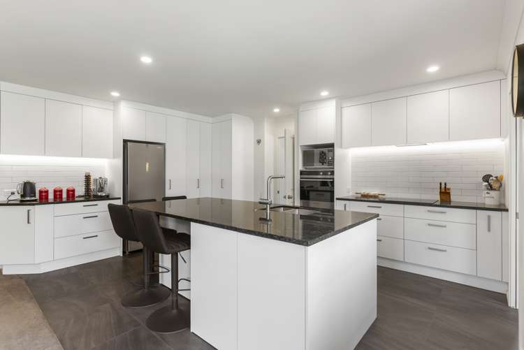 98 Buscomb Avenue Henderson_5