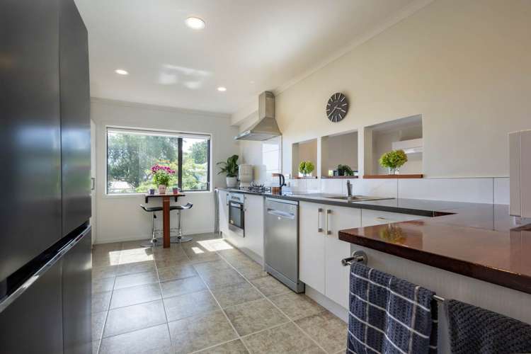 3/2 Swan Hill Drive Glen Eden_6