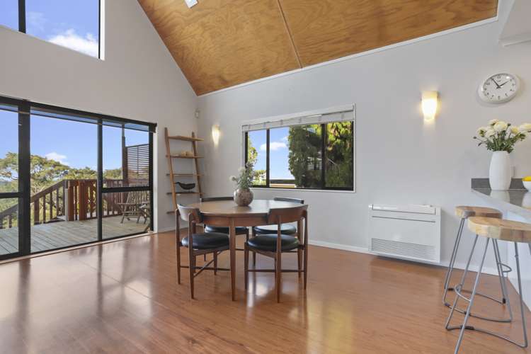 428 Huia Road Laingholm_8