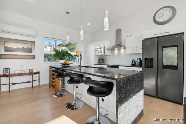 1037 Whangaparaoa Road Tindalls Beach_4