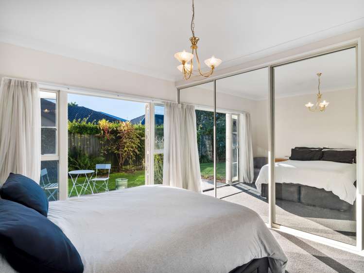 15 Sutton Place Dallington_12