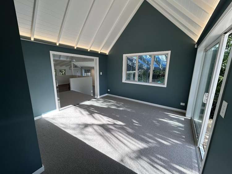 8 Meanda Gardens Sunnyhills_6