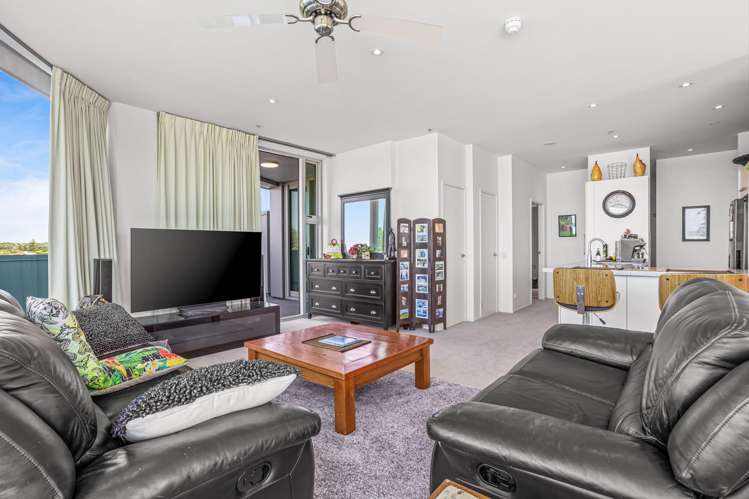 401/11 Tamariki Avenue Orewa_9