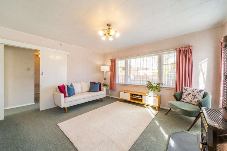 4 Heretaunga Square Silverstream_8