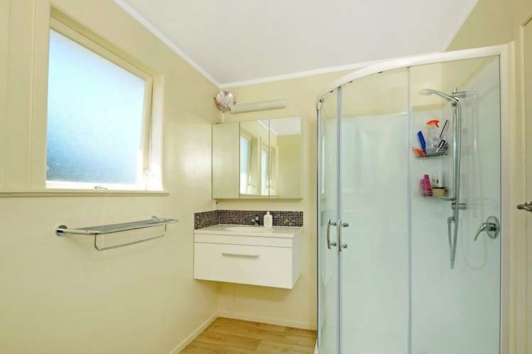 91 Lauderdale Road Birkdale_22