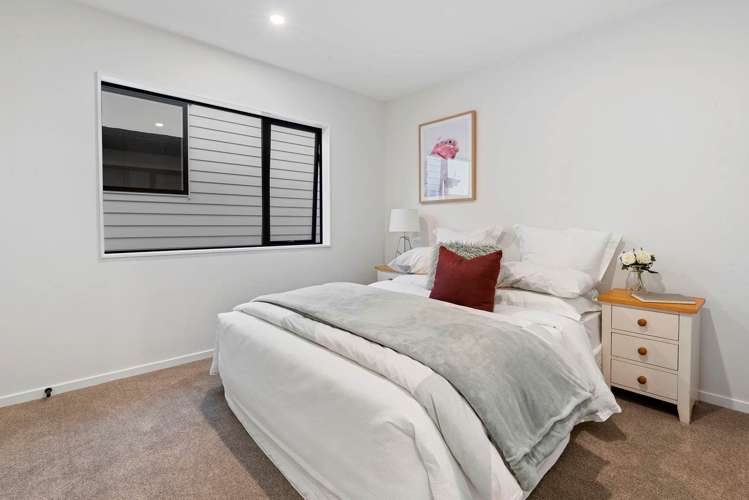 1b Geoffrey Road Torbay_16