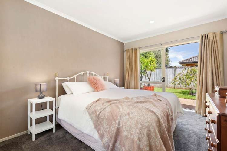 30 Turnberry Drive Wattle Downs_15