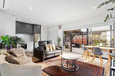 12 Hava Place_2