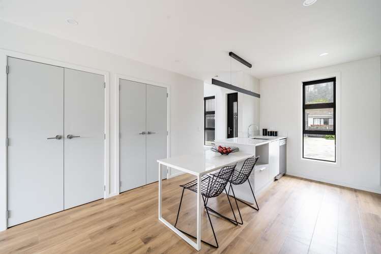 4/11 Lees grove Wainuiomata_5