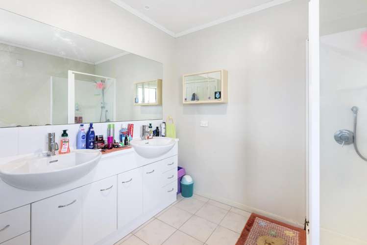 10 Halewood Grove Churton Park_18