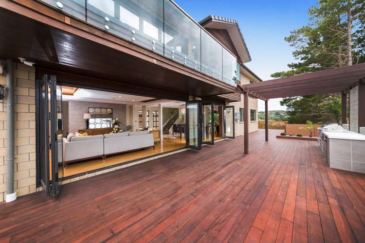 760 Redoubt Road Flat Bush_21