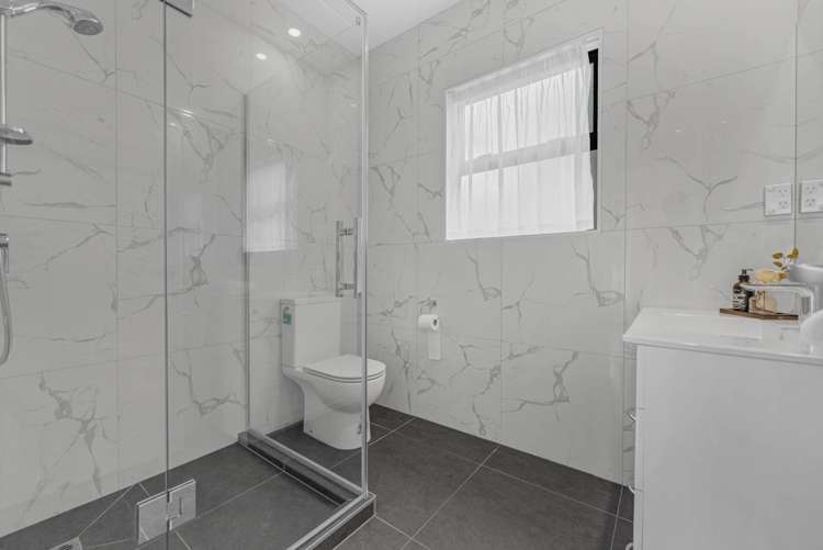 6a Clutha Crescent Clover Park_15