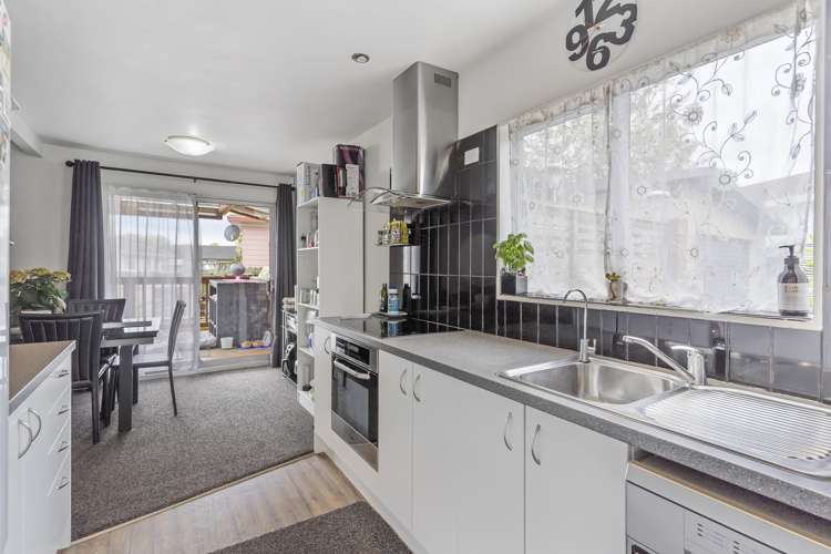 7 Etherton Drive Manurewa_8