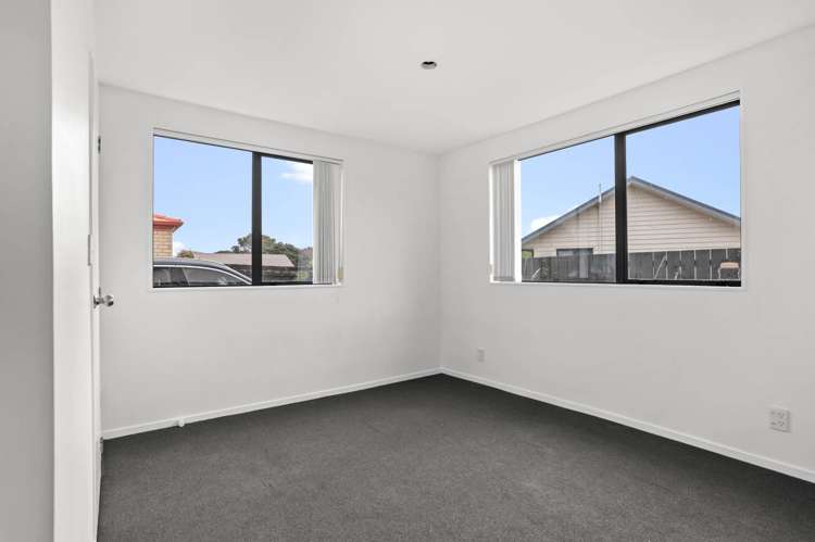 44 Woodbank Drive Glen Eden_6