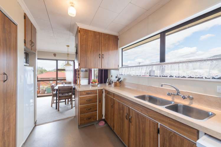 2 Andrew Street Stoke_6